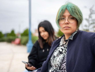 alternative woman looking at camera next to her le 2025 03 09 02 40 38 utc 1