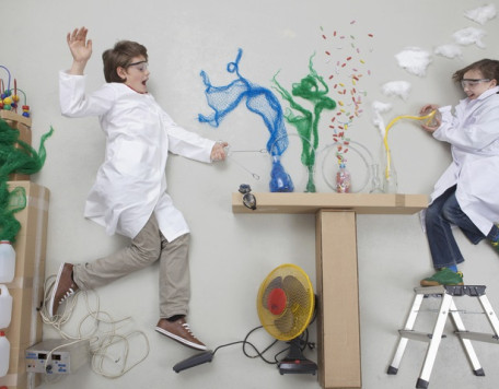boy and girl doing experiment 2024 09 21 19 33 39 utc 720